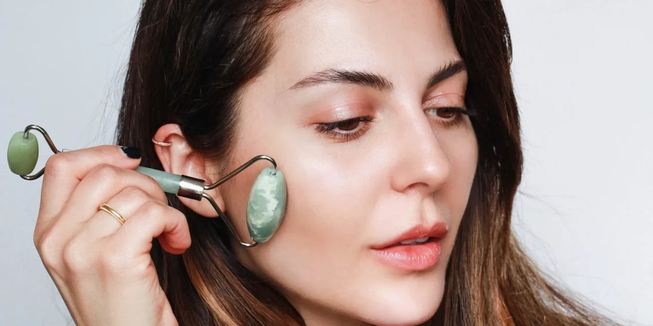 What is gua sha massage? 3 facial roller gua sha massage