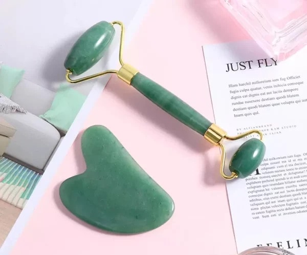 Aventurine Face Roller & Gua Sha Set Curved Handle (3) Aventurine Face Roller & Gua Sha Set Curved Handle