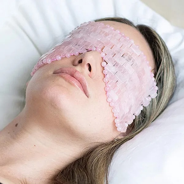 Aventurine Green Jade Eye Mask - CH21EA03 2 How to use jade mask 2